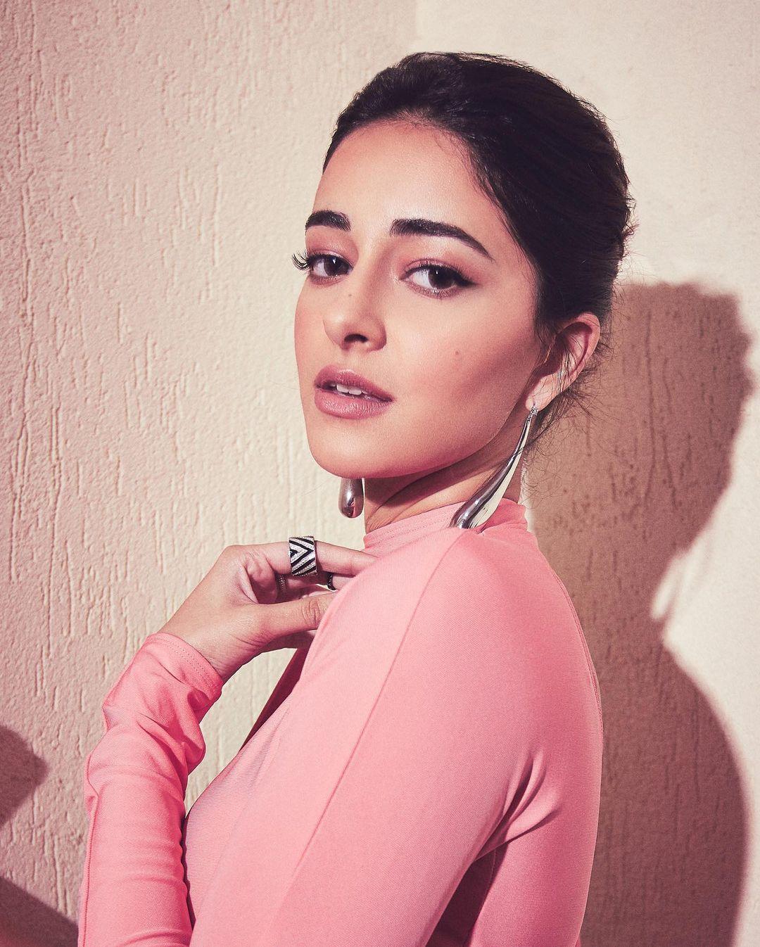 Ananya Panday`s makeup perfectly complements her Barbie-inspired look with a touch of soft glam.&nbsp;